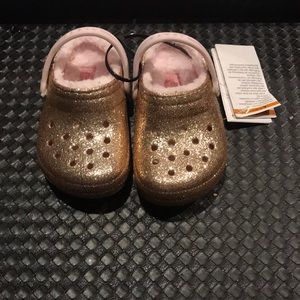 CROCS GIRLS CLASSIC Glitter LINED CLOG - ROSE GOLD